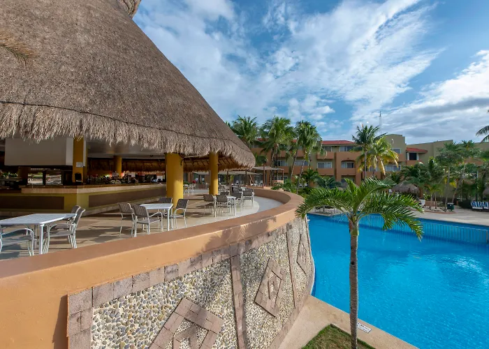 Viva Azteca By Wyndham, A Trademark Resort 4*